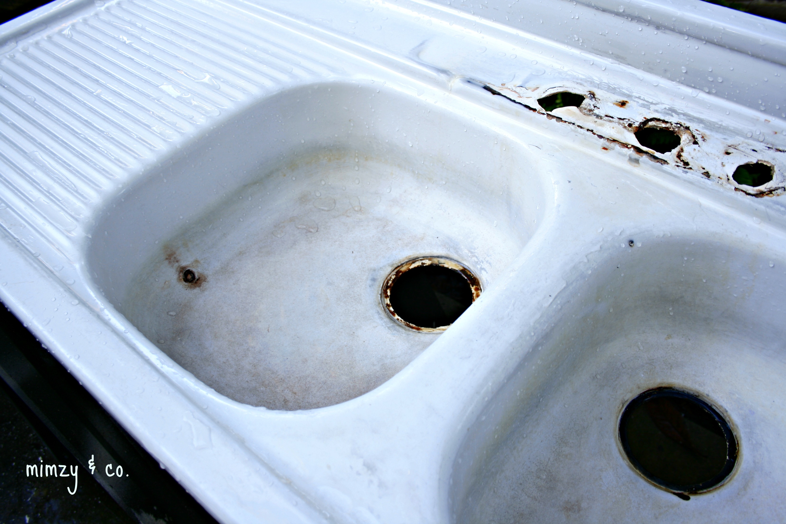 how I refinished my vintage cast iron kitchen sink • mimzy & company