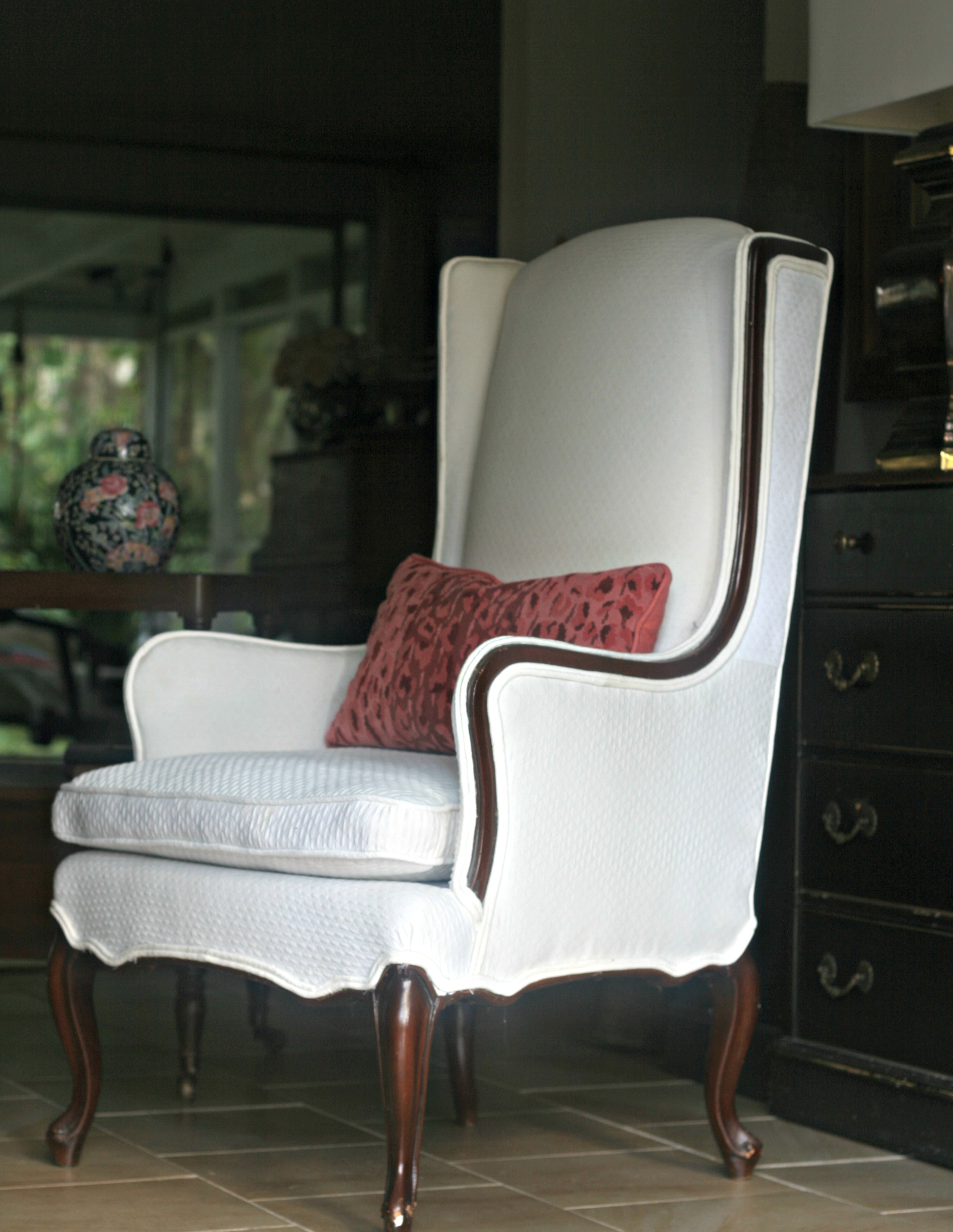 The easiest style chair to reupholster and how to make double welt.