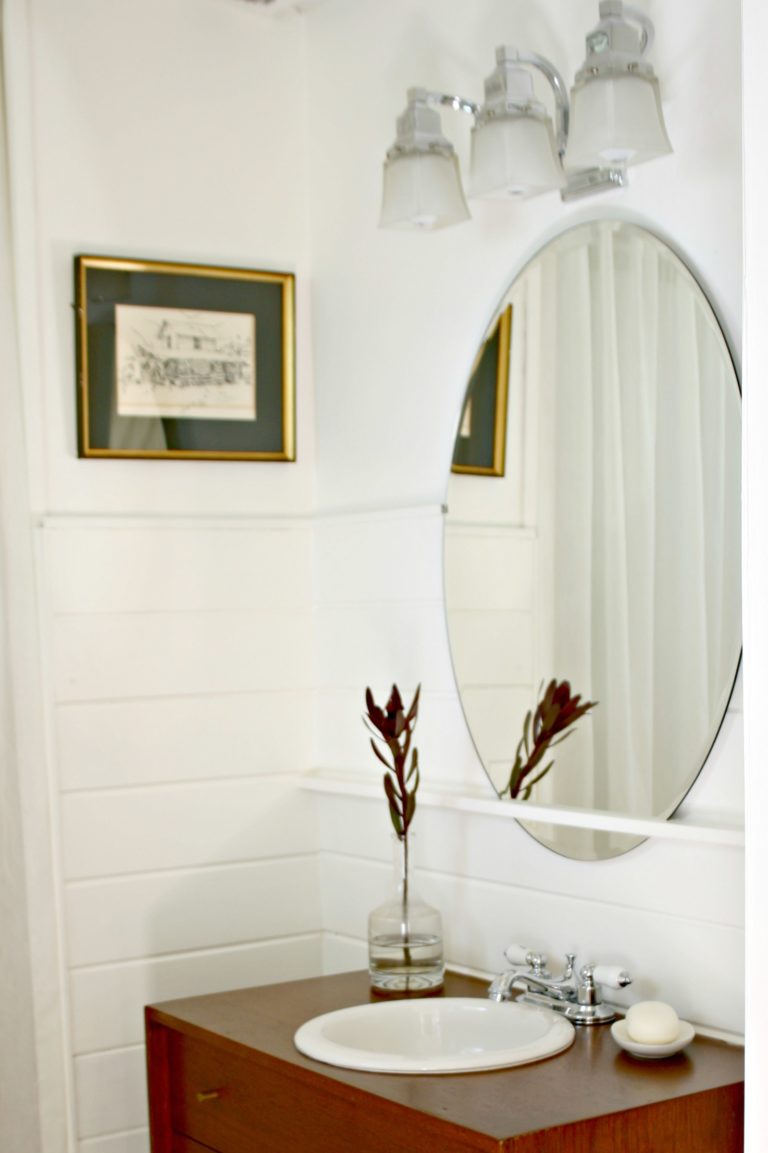 guest bathroom makeover for $200