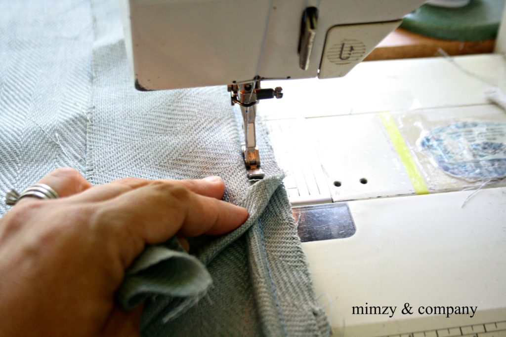 Knee Scooter Seat Cushion Sewing Tutoiral - It's So Corinney