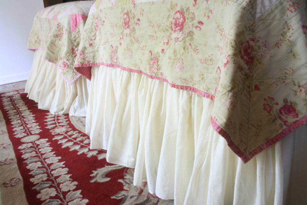 Dust Ruffle vs Bed Skirt: What's the Difference
