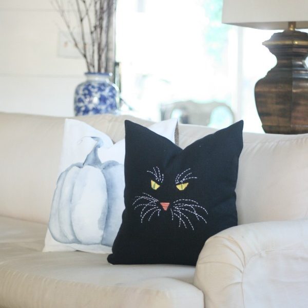 Easy embroidered black cat pillow