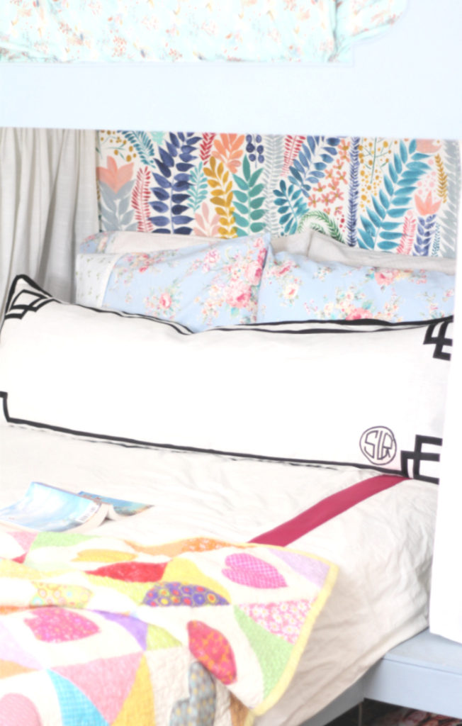 the easiest DIY bed pillowcase