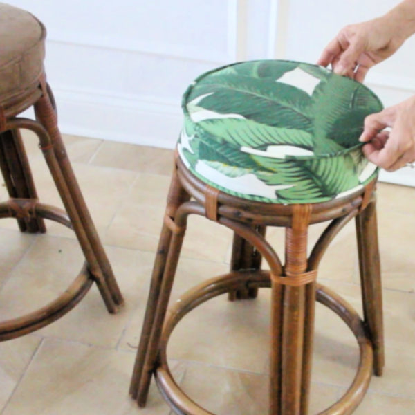 How to recover a barstool seat
